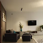 Apartment 3 Lovely House