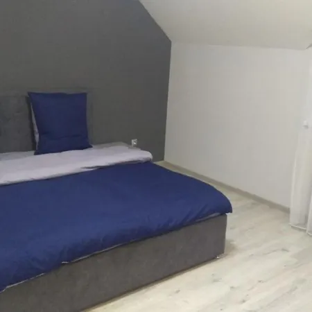 Apartman 3 Lovely House